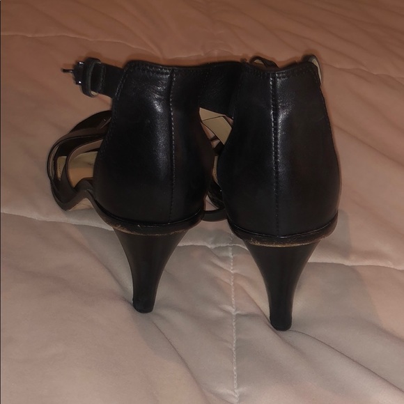 heels - Picture 3 of 3